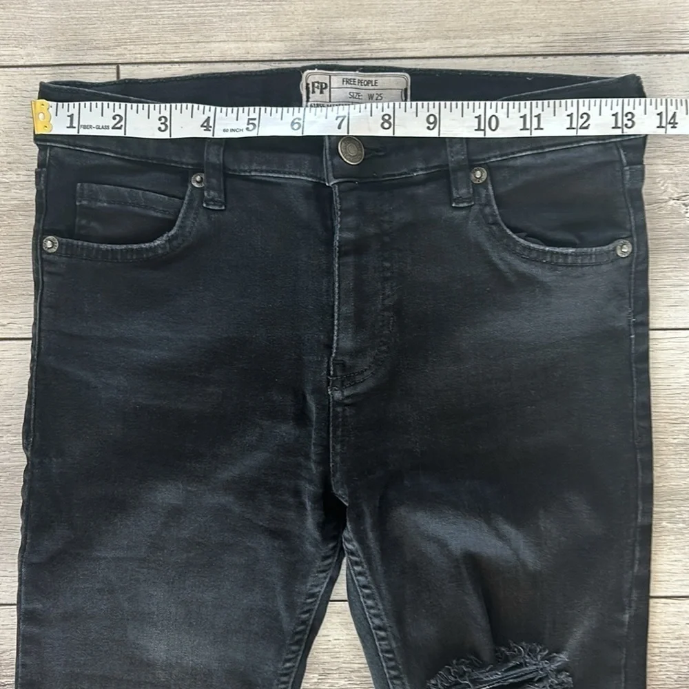 Free People skinny ankle jeans size 25 black